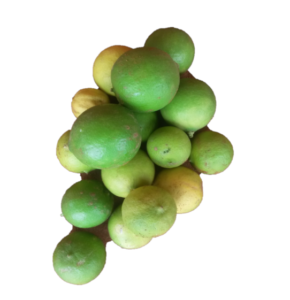 Un tas de citrons frais empilés.