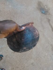 Figurine de canari en poterie de terre cuite, artisanat africain
